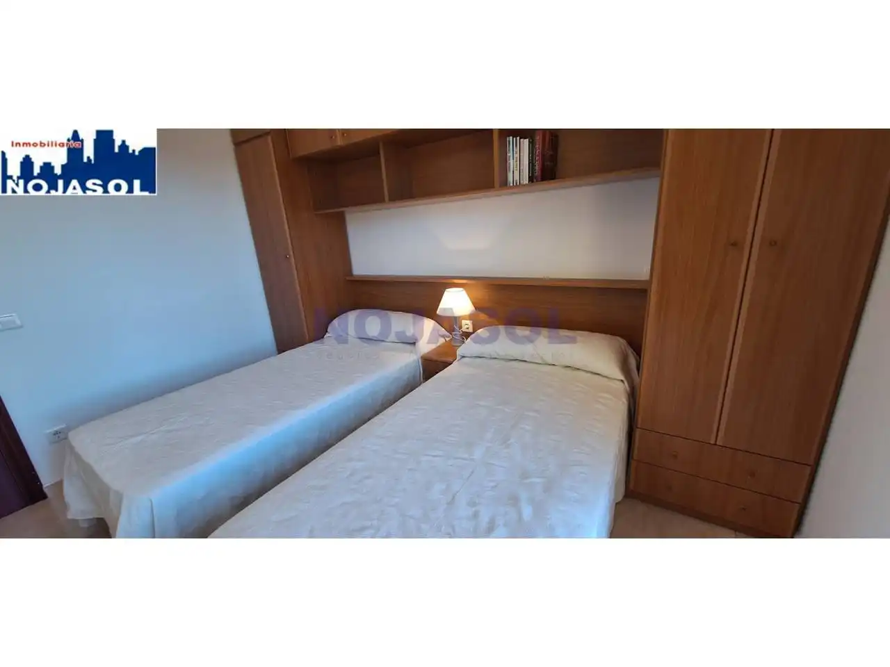 Schlafzimmer von Dachboden zur Miete in Noja mit Heizung, Terrasse und Möbliert