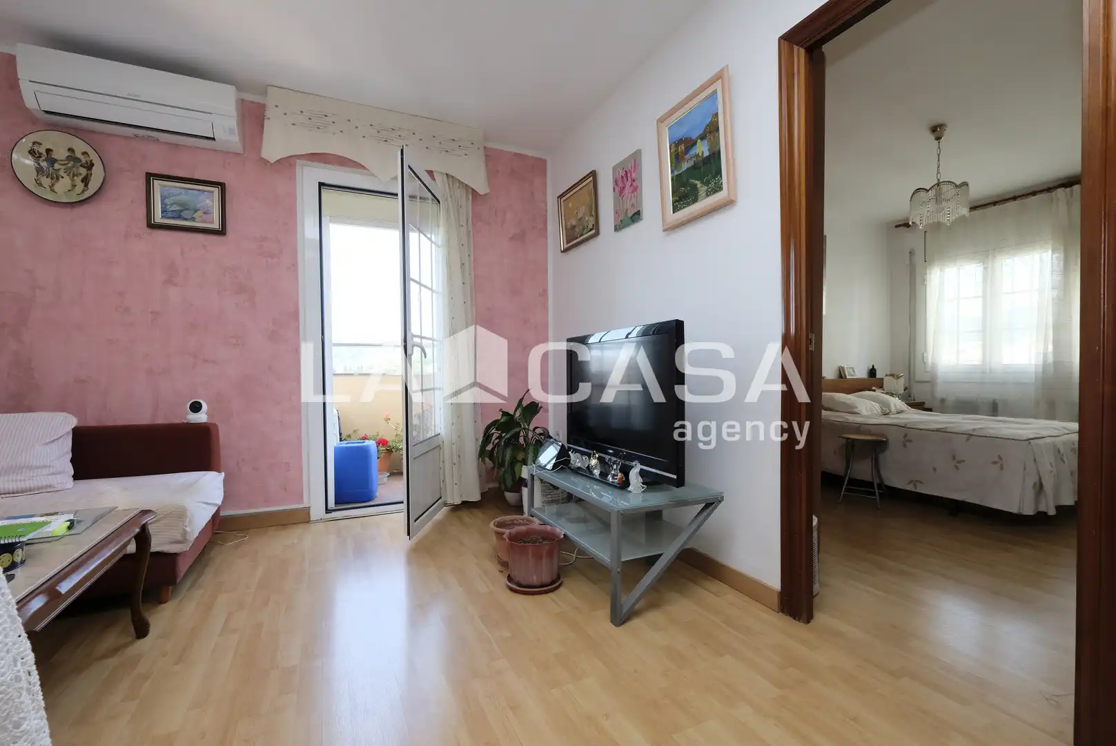 Sala d'estar de Pis en venda en Barcelona amb Balcó