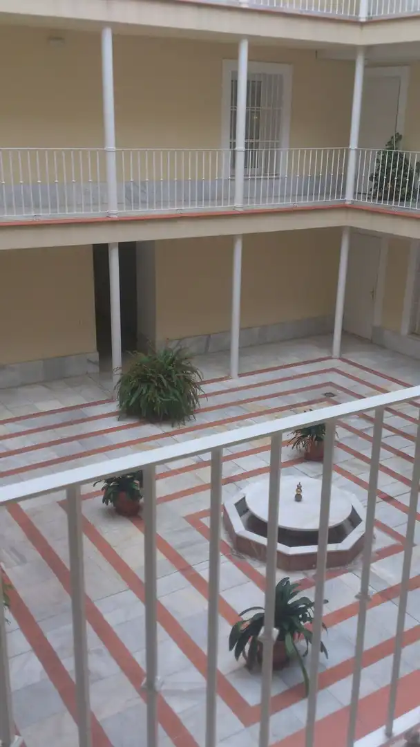 Piso de alquiler en Sevilla con Aire acondicionado, Calefacción y Horno