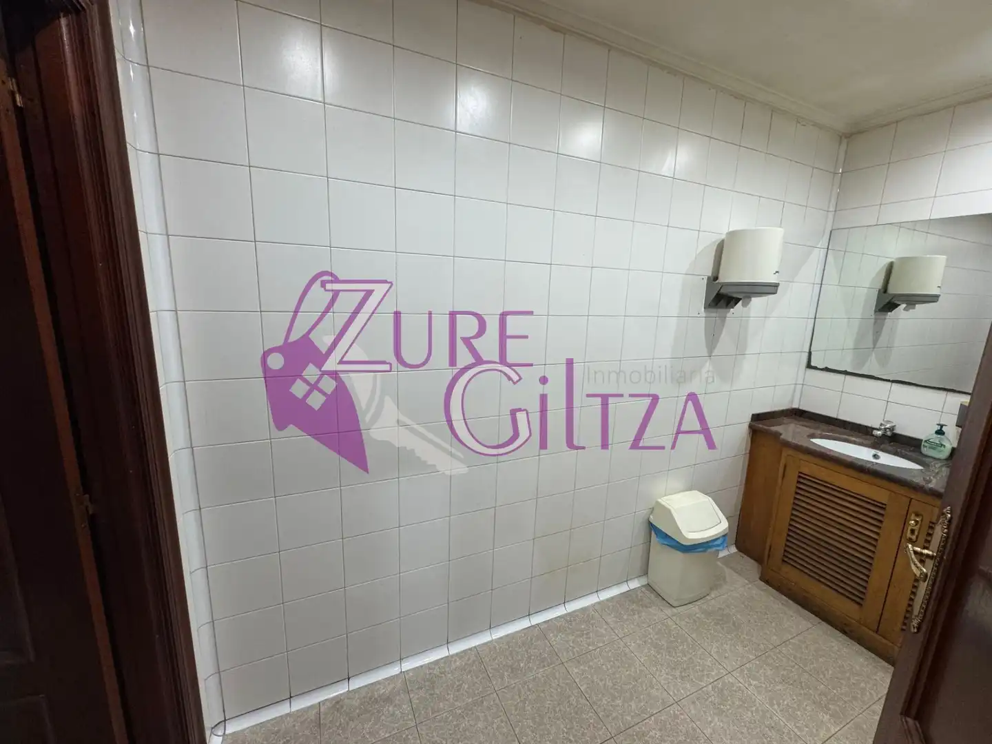 Baño de Finca rústica en venta en Mañaria con Calefacción y Amueblado