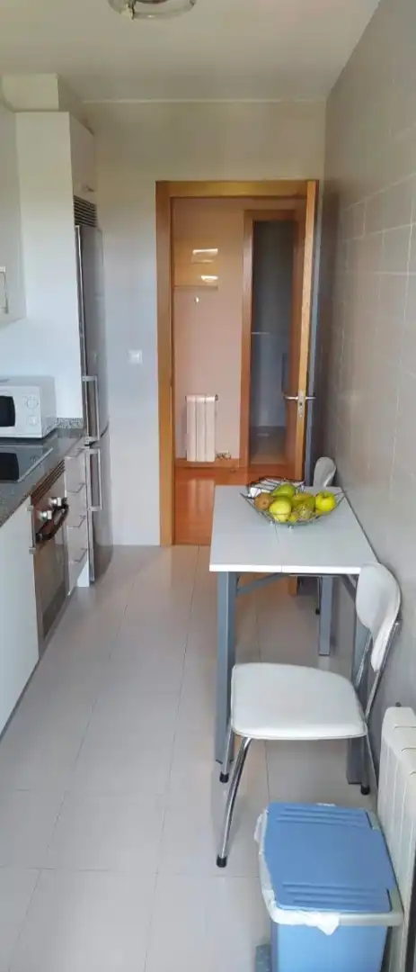 Küche von Wohnungen zur Miete in Vilagarcía de Arousa mit Terrasse, Abstellraum und Möbliert