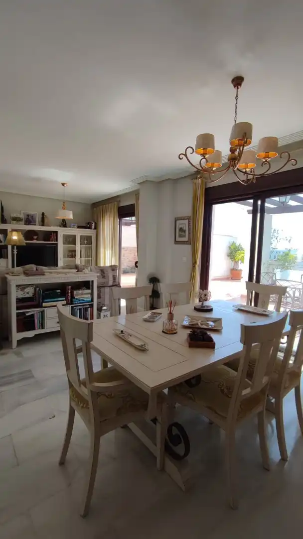 Comedor de Ático en venta en Vélez-Málaga con Aire acondicionado, Terraza y Trastero