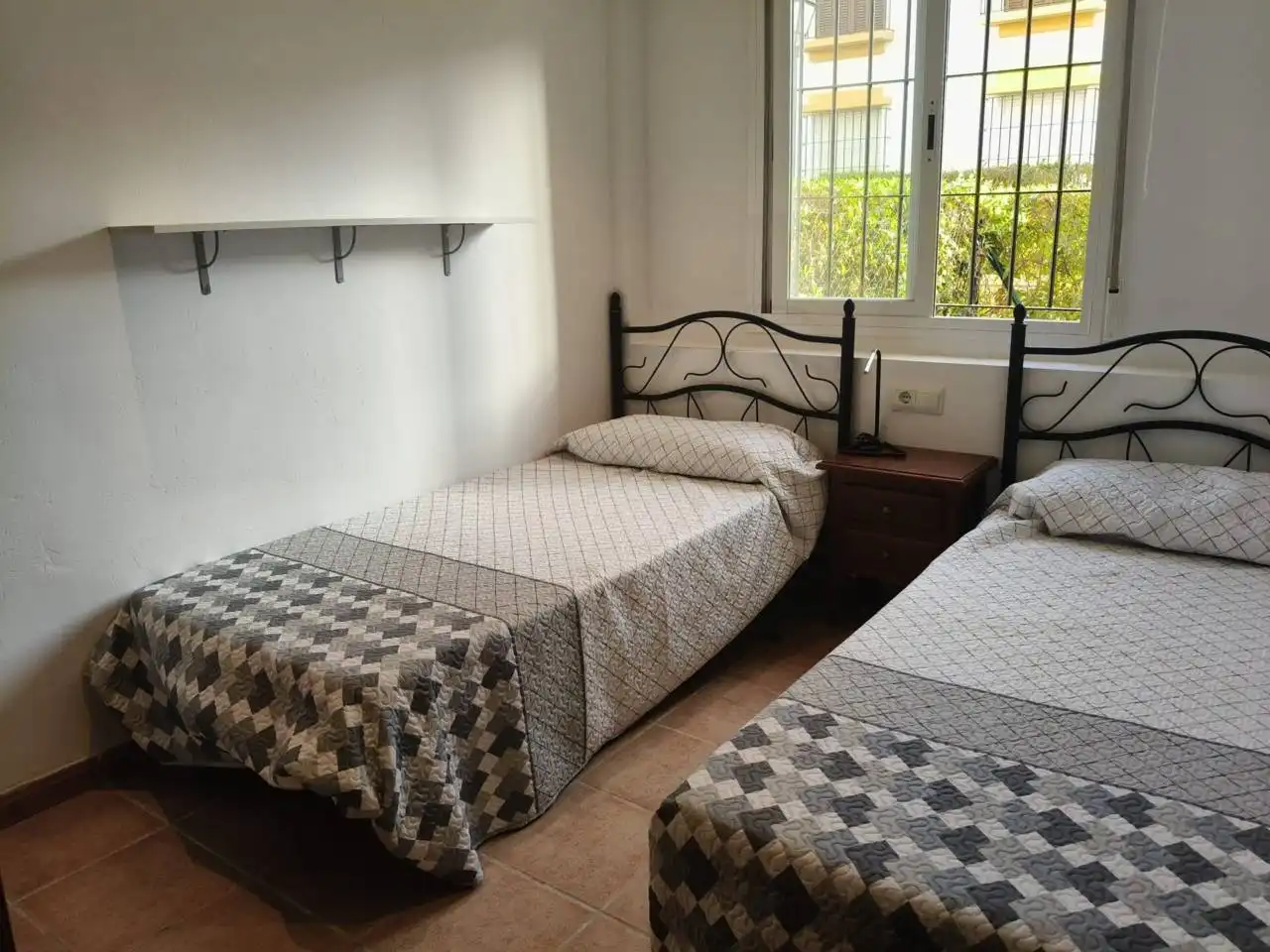 Habitación de Piso de alquiler en Vera con Aire acondicionado, Terraza y Piscina comunitaria