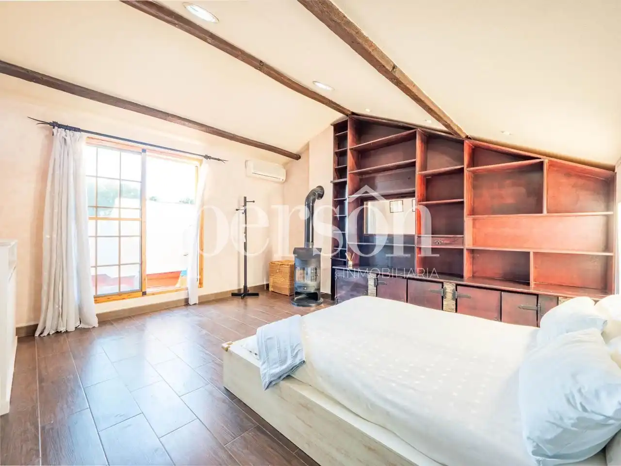 Dormitori de Casa o xalet en venda en Paterna amb Aire condicionat, Terrassa i Moblat