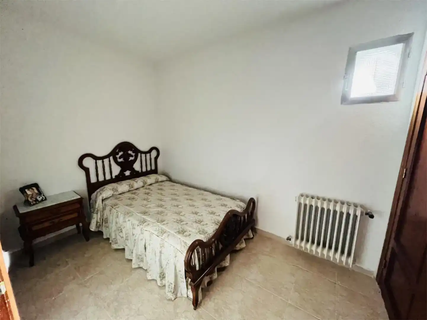 Habitación de Planta baja de alquiler en La Adrada  con Amueblado