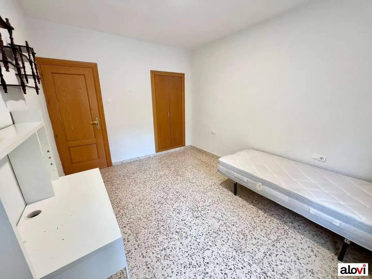 Schlafzimmer von Wohnung zur Miete in Granada mit Möbliert