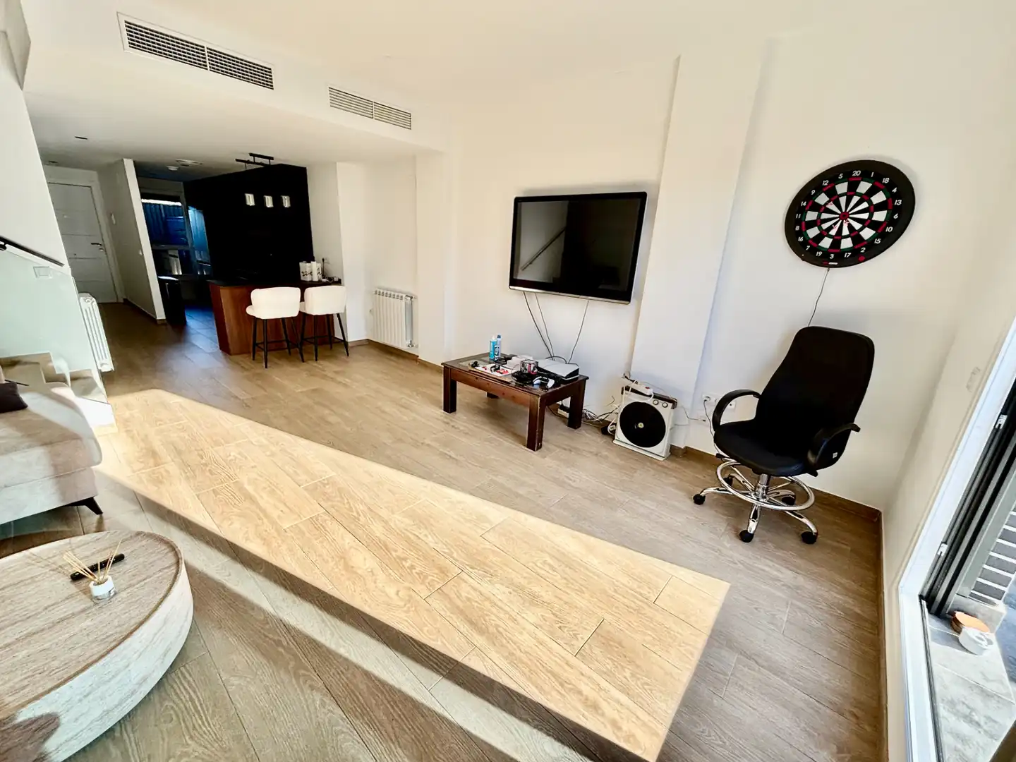 Sala d'estar de Casa adosada en venda en Mutxamel amb Aire condicionat, Calefacció i Jardí privat