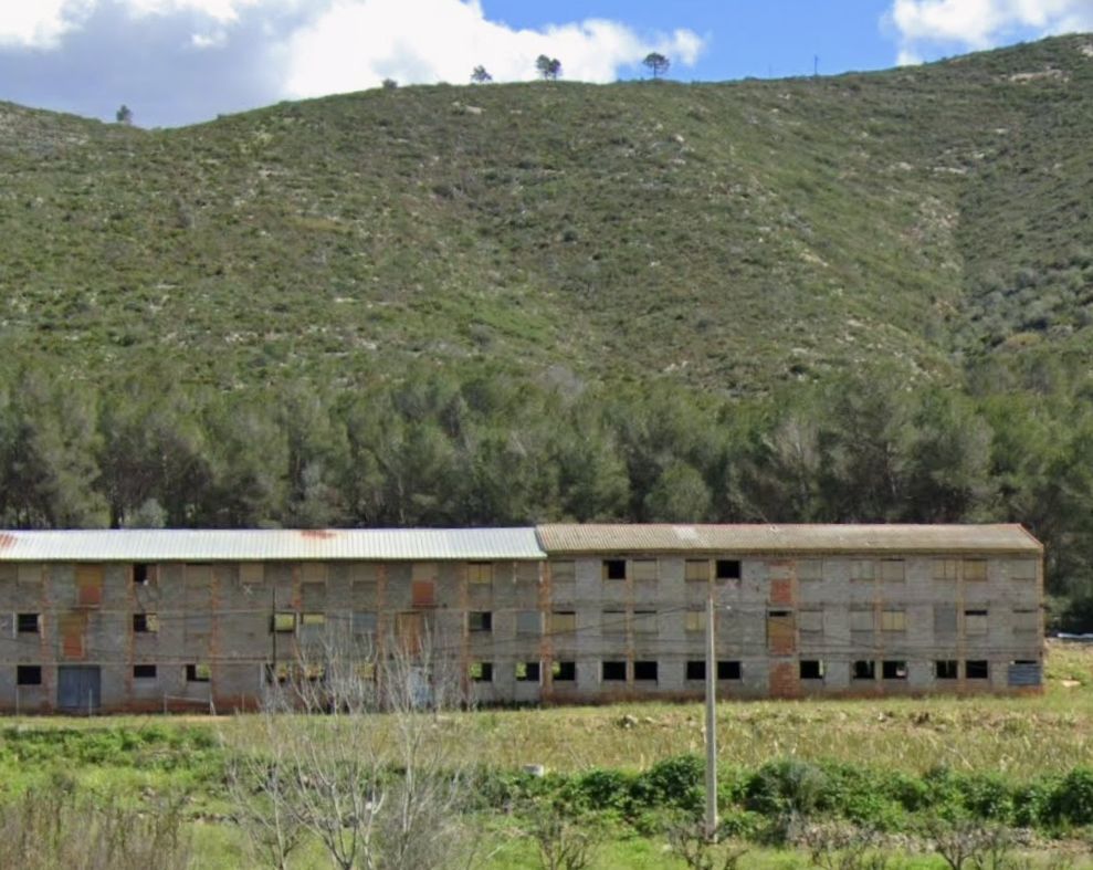 Exterior view of Industrial buildings for sale in Cheste