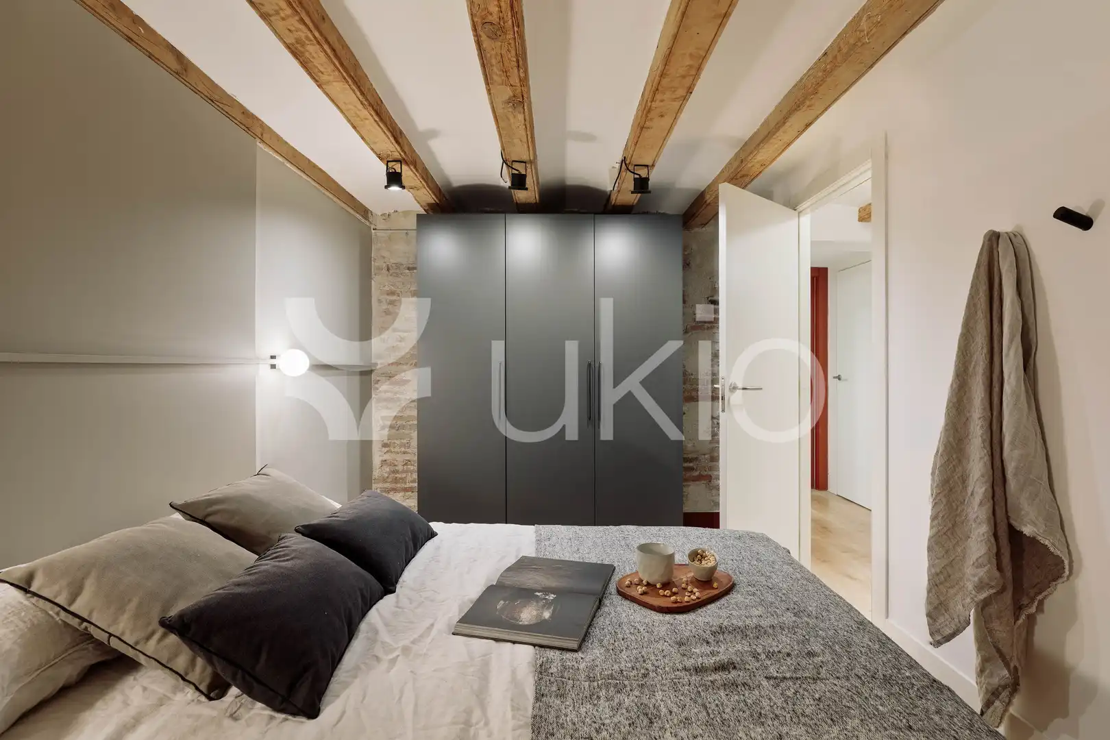 Habitación de Apartamento de alquiler en Barcelona con Aire acondicionado, Calefacción y Amueblado