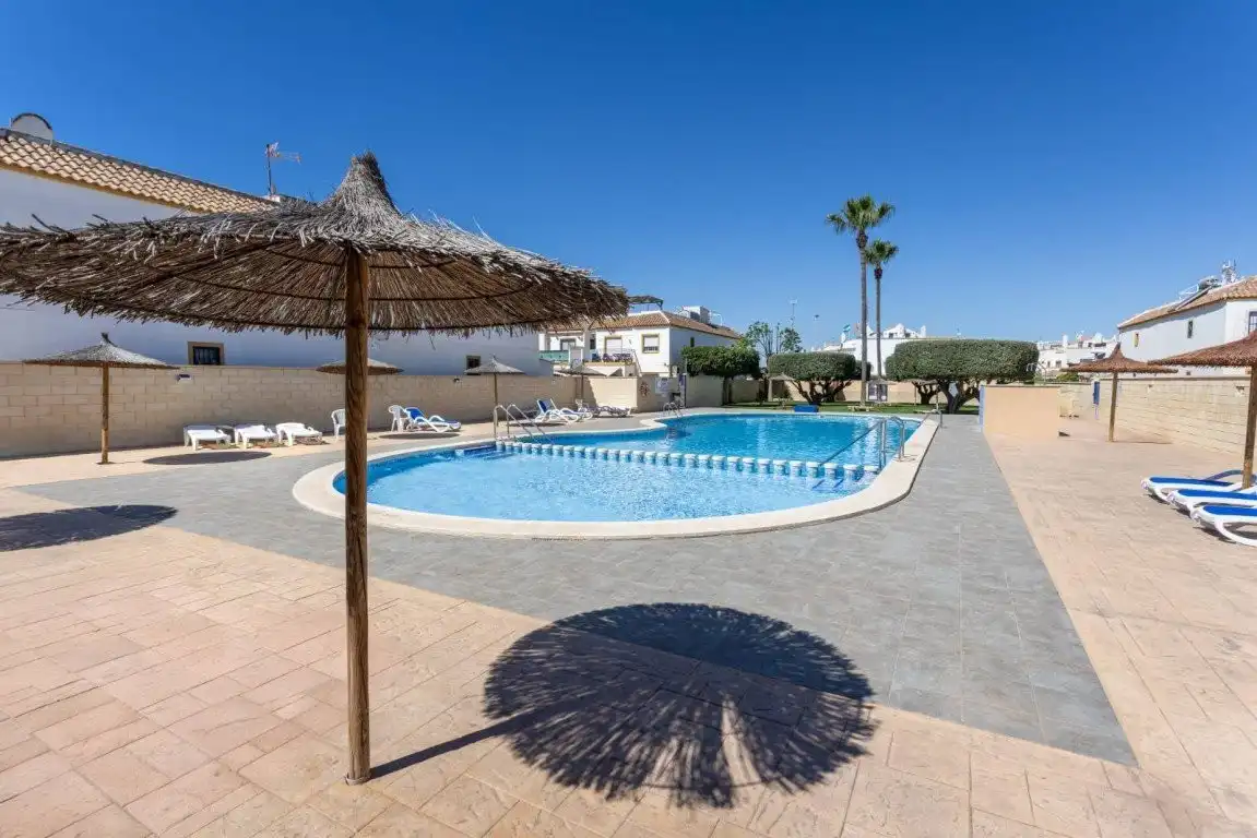 Piscina de Apartament en venda en Nueva Torrevieja - Aguas Nuevas