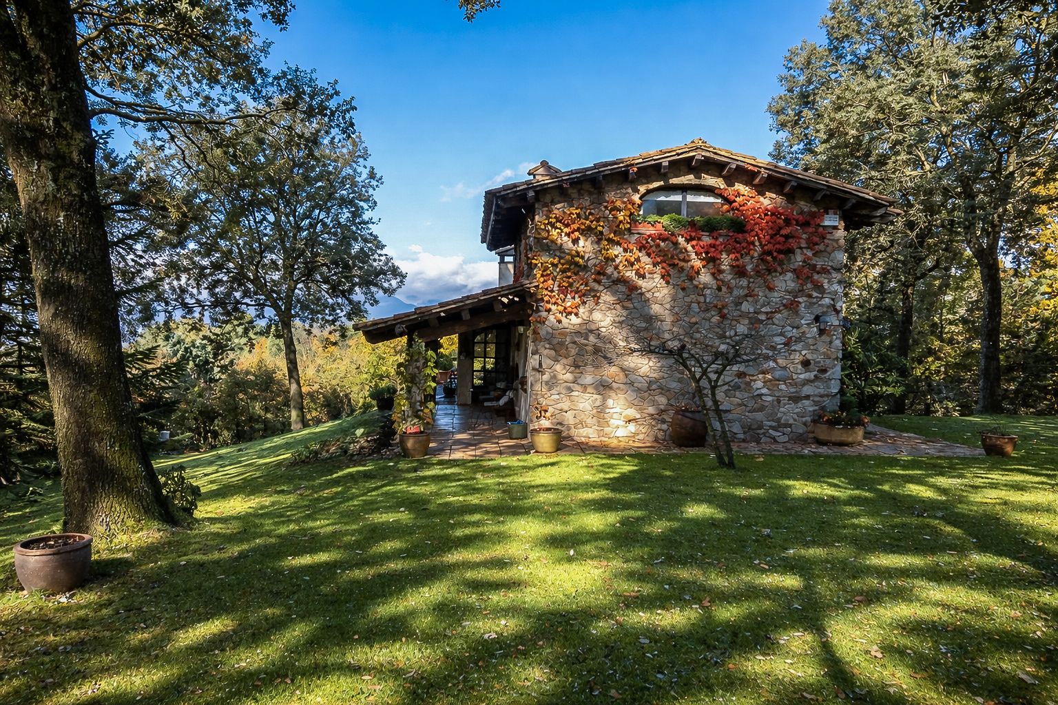 Garden of Country homes for sale in L'Esquirol  with Heating, Private garden and Terrace