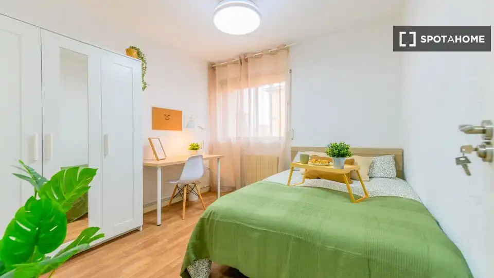 Dormitori de Pis per a compartir en Getafe amb Aire condicionat, Calefacció i Terrassa