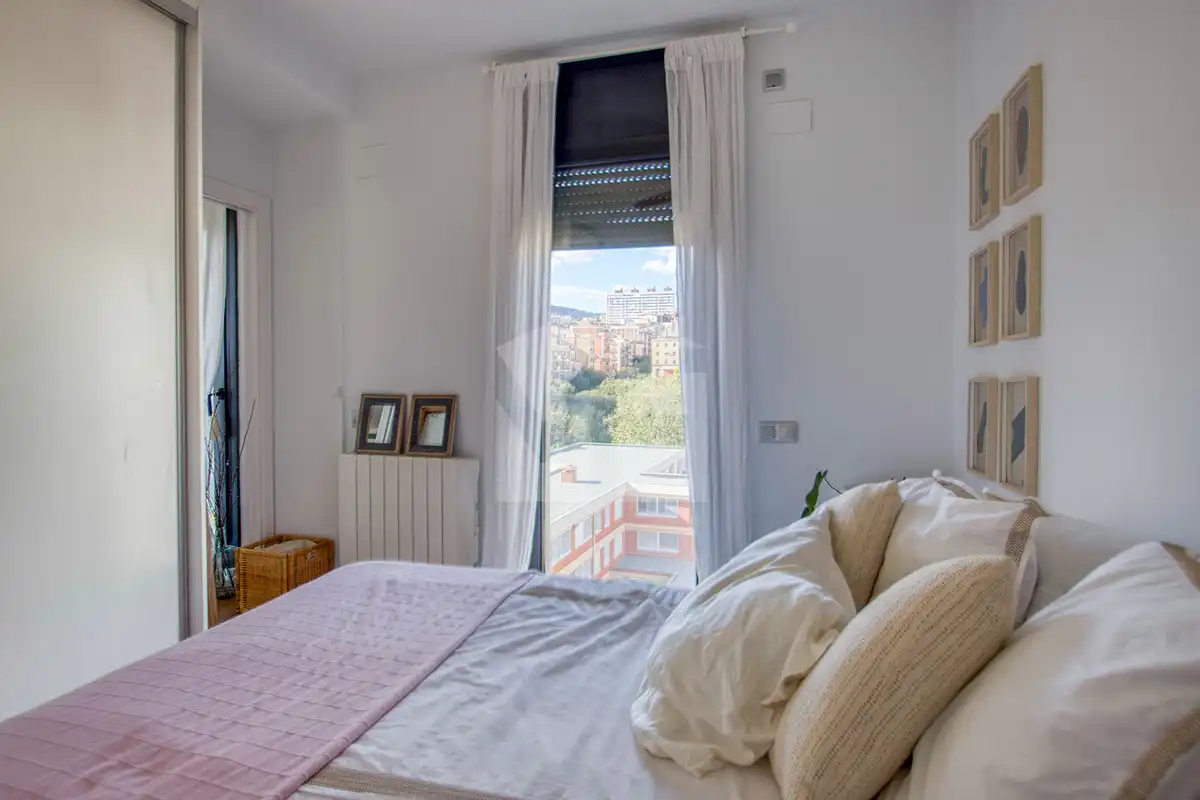 Bedroom of Flat for sale in Barcelona  with Air Conditioner and Heating
