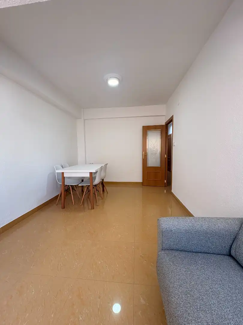 Comedor de Piso de alquiler en Ontinyent con Trastero y Amueblado