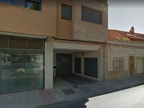 Vista exterior de Local en venda en Ciudad Real Capital amb Aire condicionat i Calefacció
