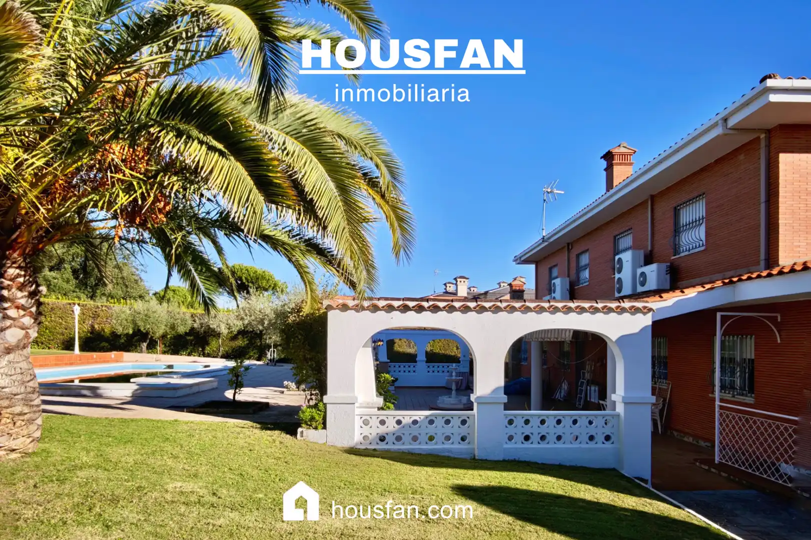 Exterior view of Houses for sale in Cáceres  with Air Conditioner, Heating and Private garden