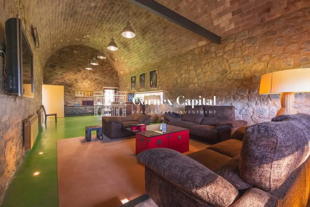 Finca rústica en venta en Maçanet de Cabrenys con Calefacción, Jardín privado y Terraza