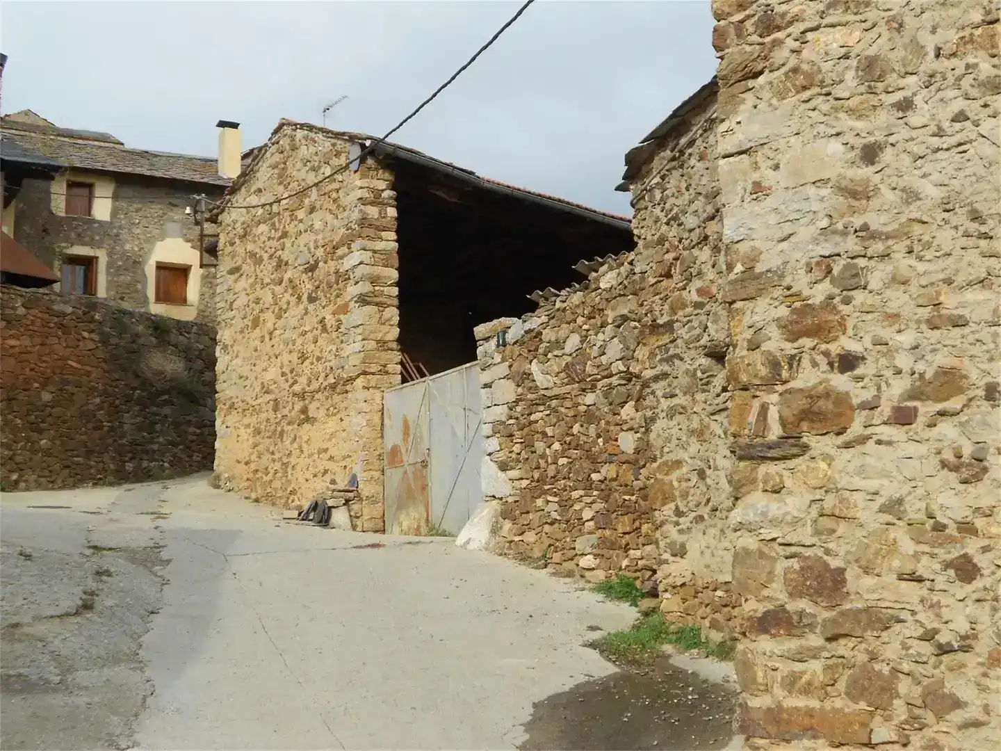 Vista exterior de Finca rústica en venda en Bellver de Cerdanya