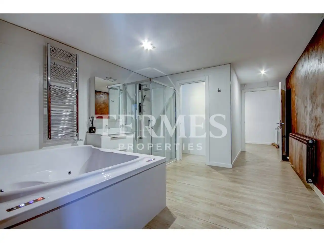 Baño de Casa o chalet en venta en Alp con Calefacción, Jardín privado y Terraza