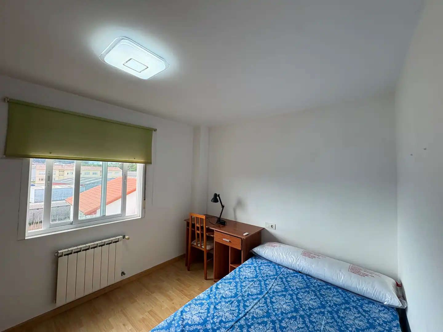 Bedroom of Flat for rent in Narón  with Heating, Storage room and Furnished
