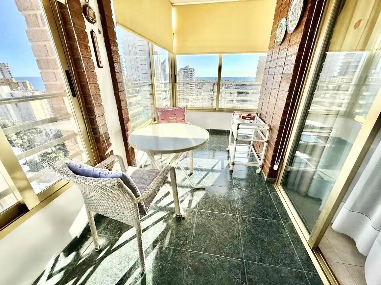 Terrasse von Wohnungen zur Miete in Benidorm mit Klimaanlage, Heizung und Schwimmbad
