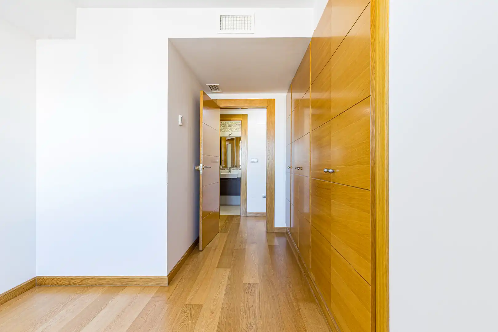 Flat for sale in Avenida Reina Victoria Eugenia, 2, Alameda