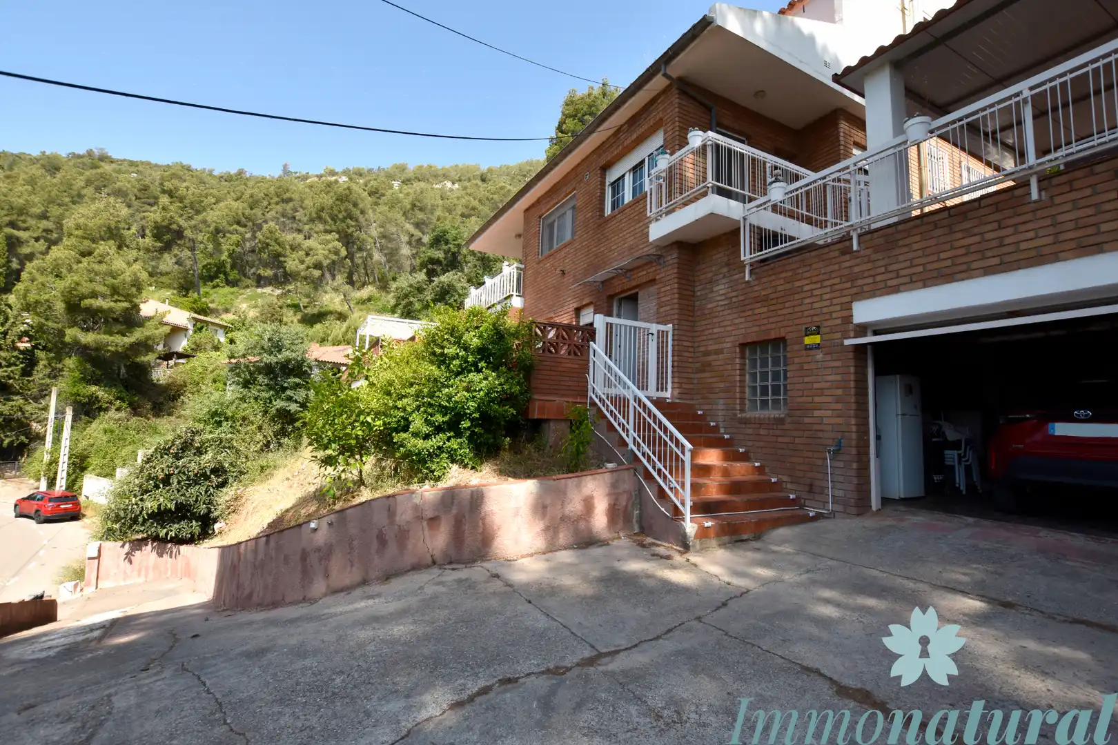 Vista exterior de Casa o chalet en venta en Torrelles de Llobregat con Aire acondicionado, Calefacción y Jardín privado
