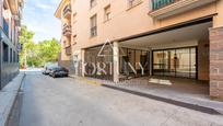 Vista exterior de Pis en venda en Montbrió del Camp amb Jardí privat, Terrassa i Balcó