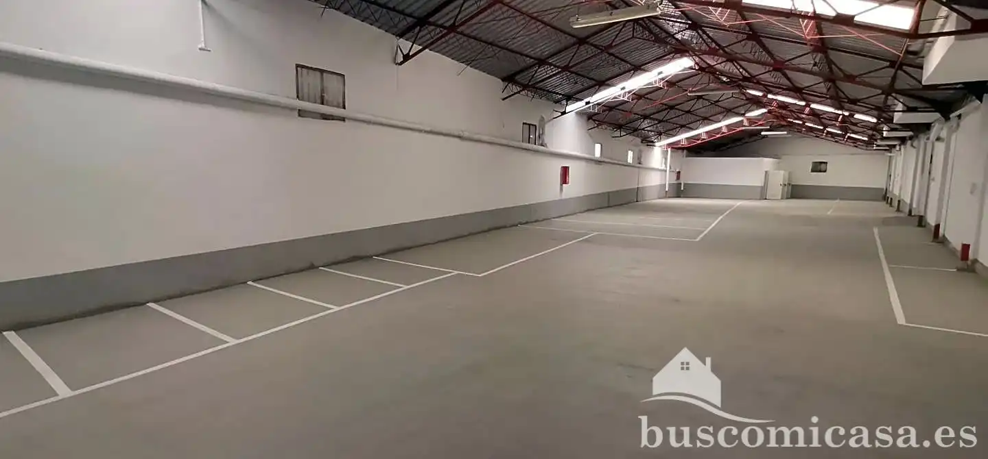 Parkplatz von Garage zur Miete in Linares