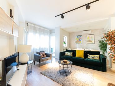 Wohnung mit Aufzug zur Miete in Calle de Oña