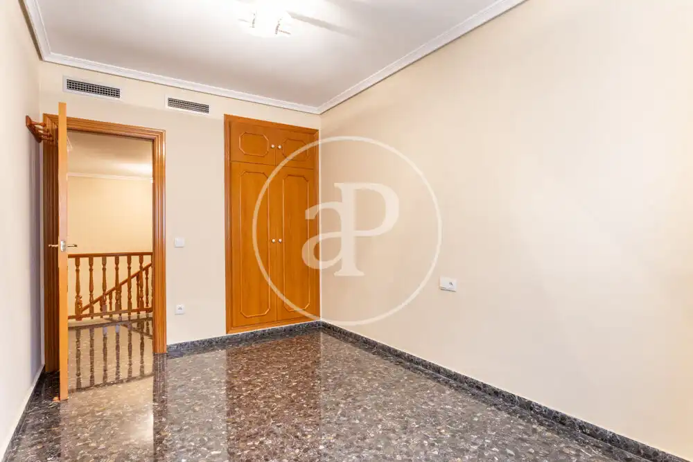 Dúplex de alquiler en Burjassot con Aire acondicionado, Calefacción y Amueblado