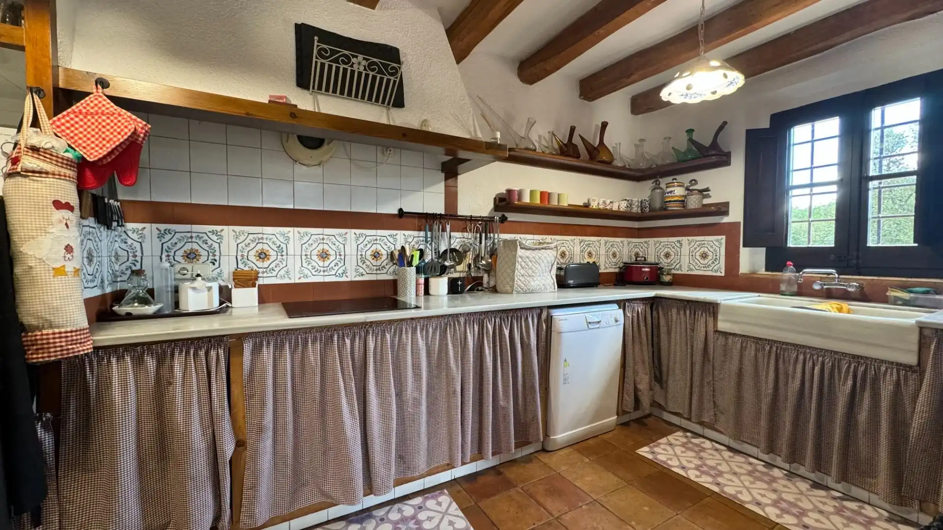 Cocina de Casa o chalet en venta en Llambilles con Calefacción, Jardín privado y Terraza