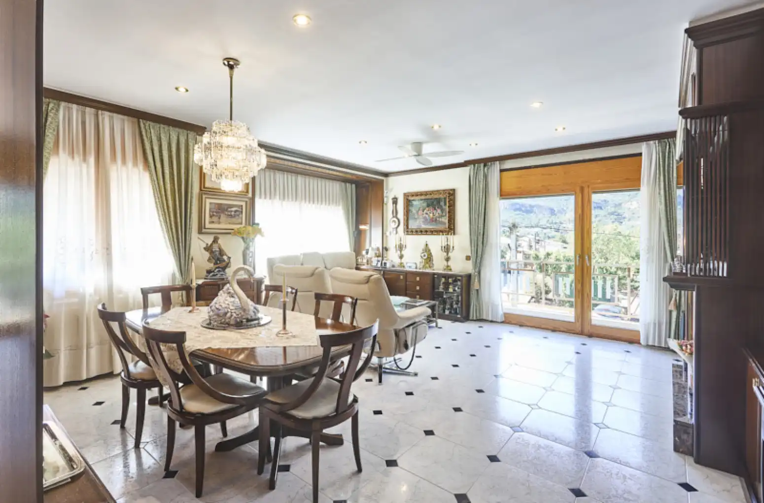 Comedor de Casa o chalet en venta en Monistrol de Montserrat con Aire acondicionado, Calefacción y Jardín privado