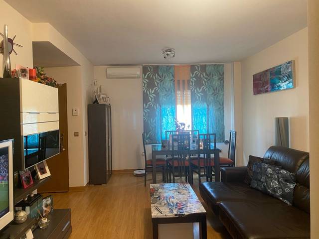 Casa adosada en Venta en Olivenza