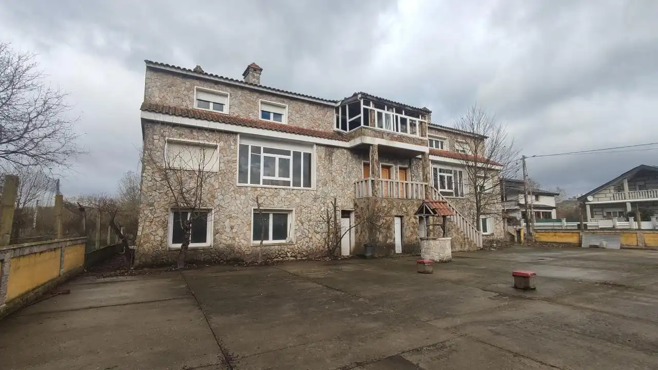 House for sale in Verín, imagen 2