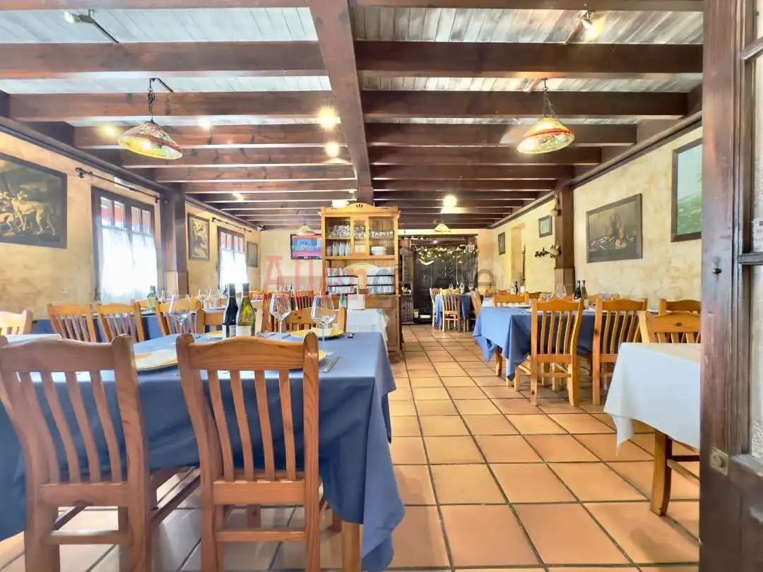 Business premises for sale in Viella - Granda - Meres, imagen 2