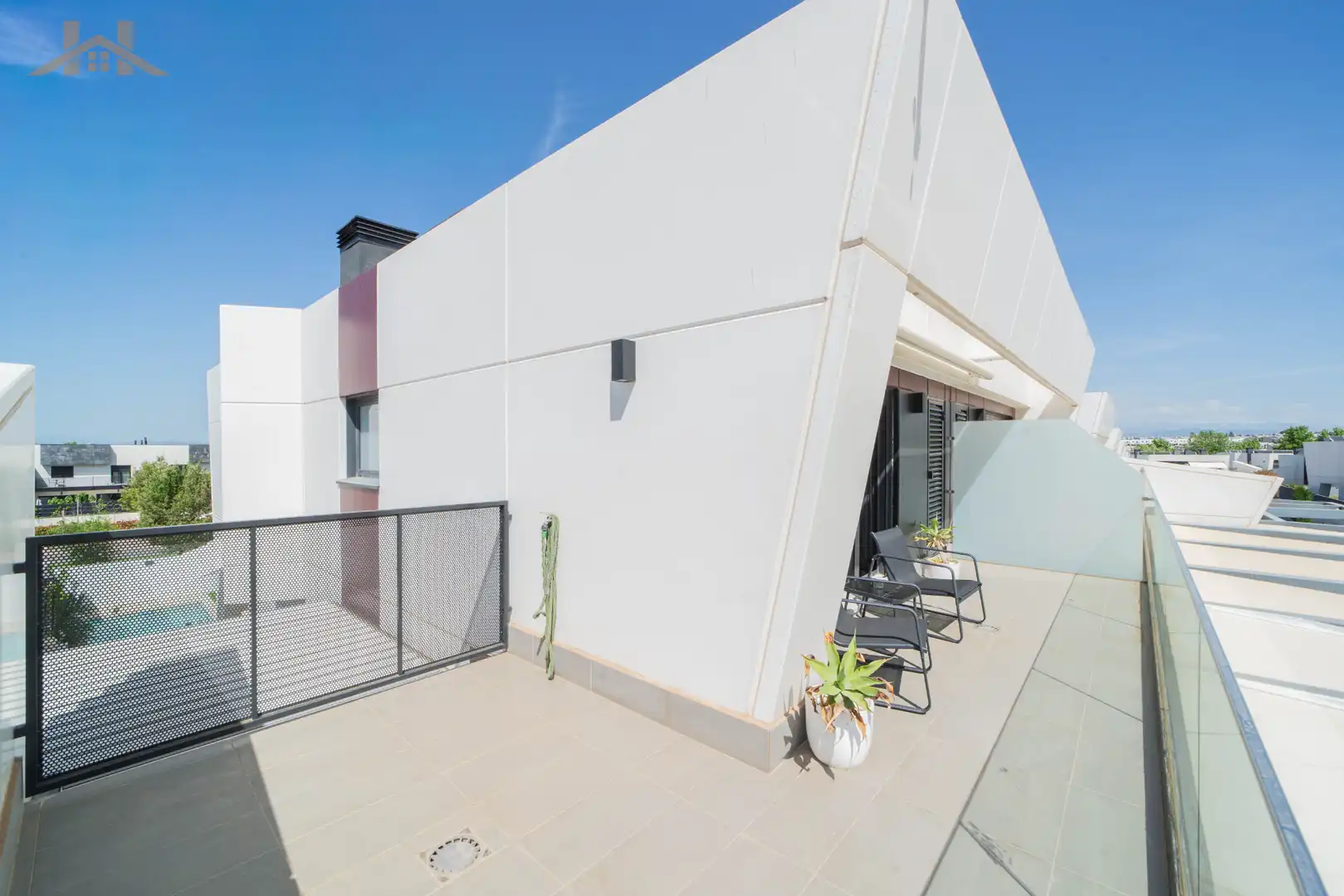 Vista exterior de Casa o xalet en venda en Boadilla del Monte amb Calefacció, Jardí privat i Parquet