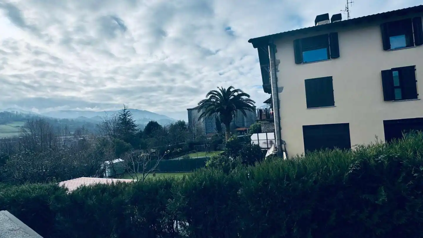 Vista exterior de Casa adosada en venta en Andoain con Calefacción, Jardín privado y Terraza