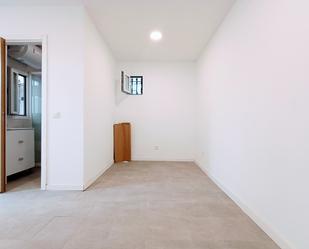 Study to rent in  Madrid Capital  with Oven, Washing machine and Microwave