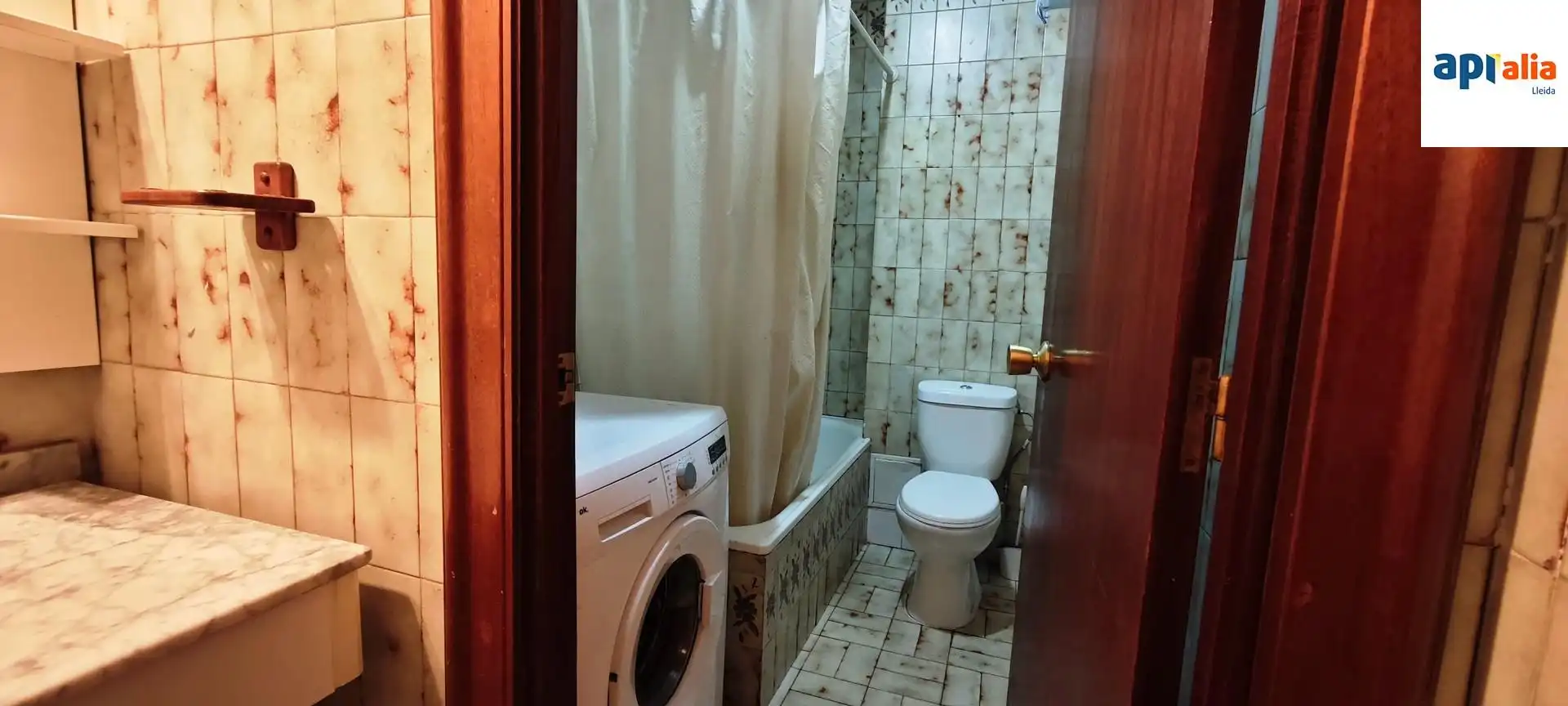Baño de Piso en venta en Lleida con Calefacción