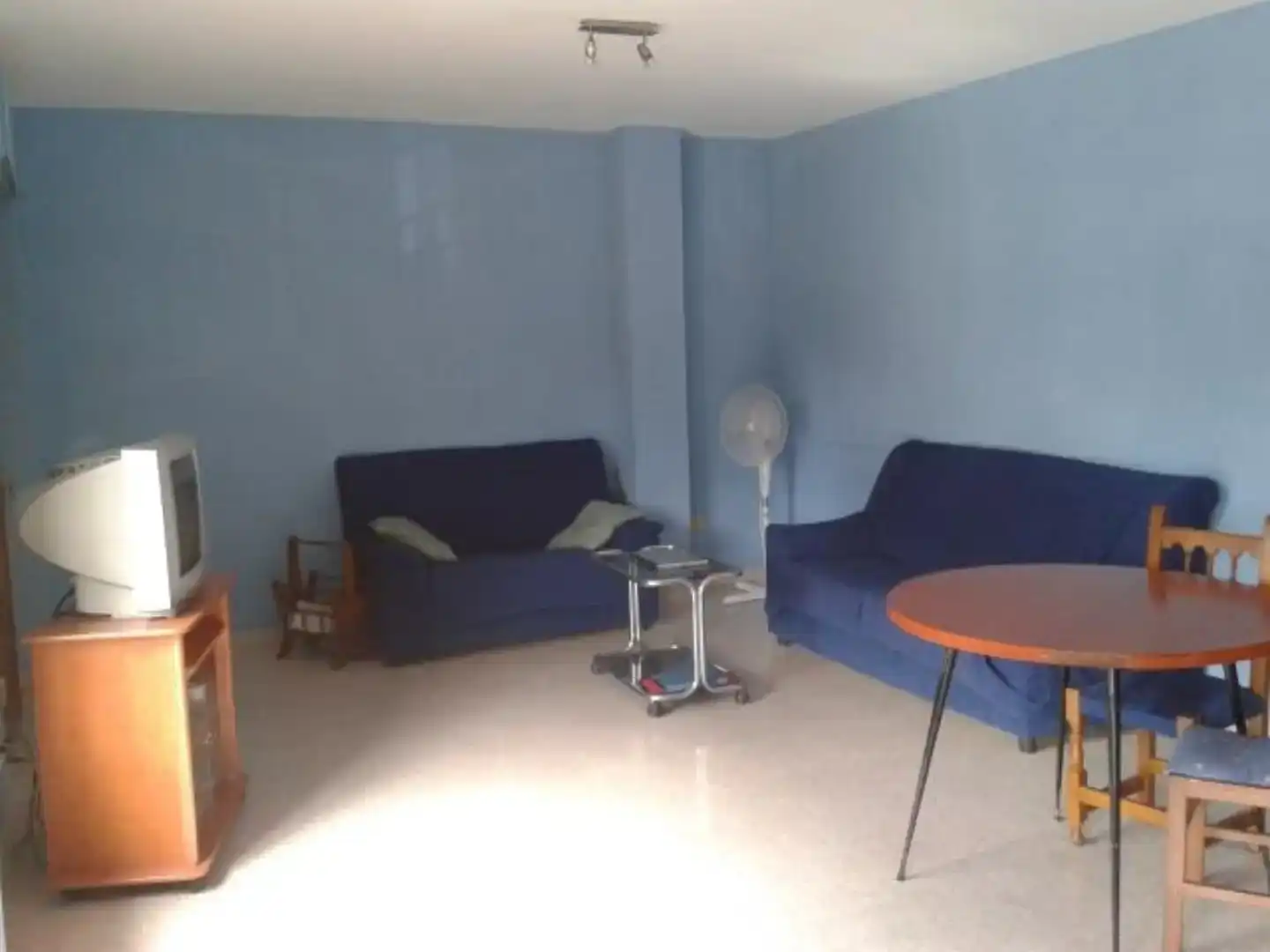 Sala d'estar de Pis de lloguer en Mérida amb Moblat, Rentadora i Microones