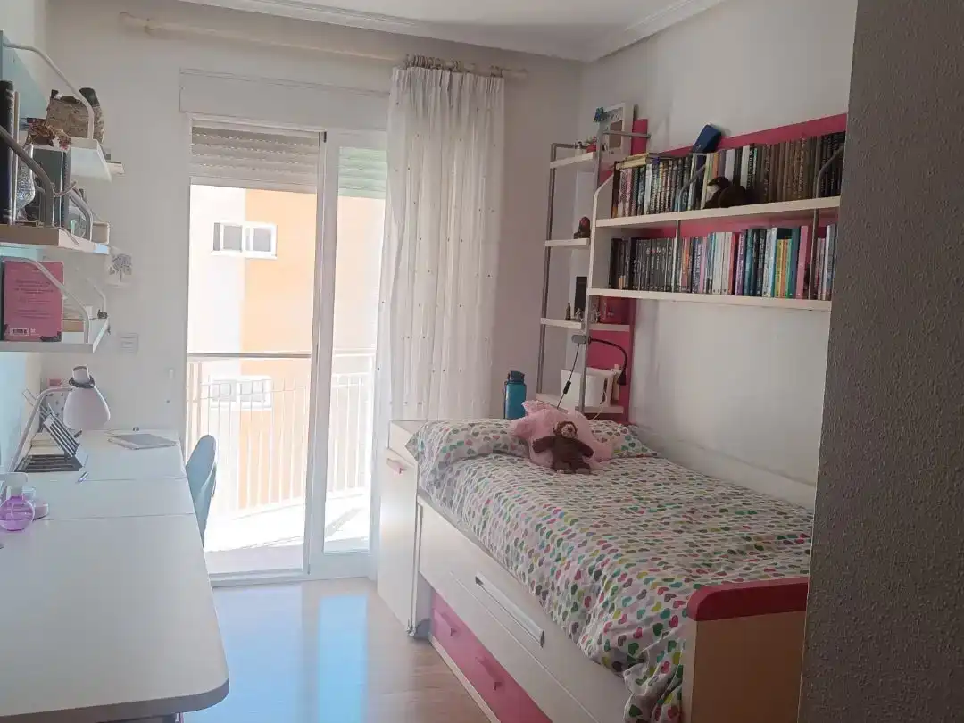 Habitación de Piso en venta en  Murcia Capital con Aire acondicionado y Balcón