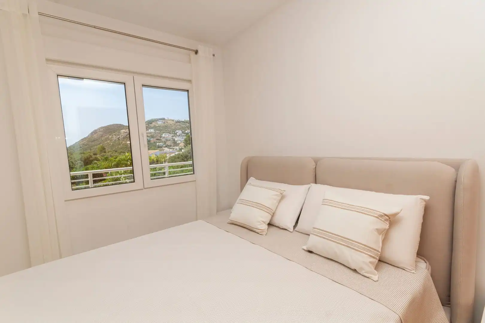 Habitación de Apartamento en venta en Pego con Aire acondicionado, Calefacción y Jardín privado