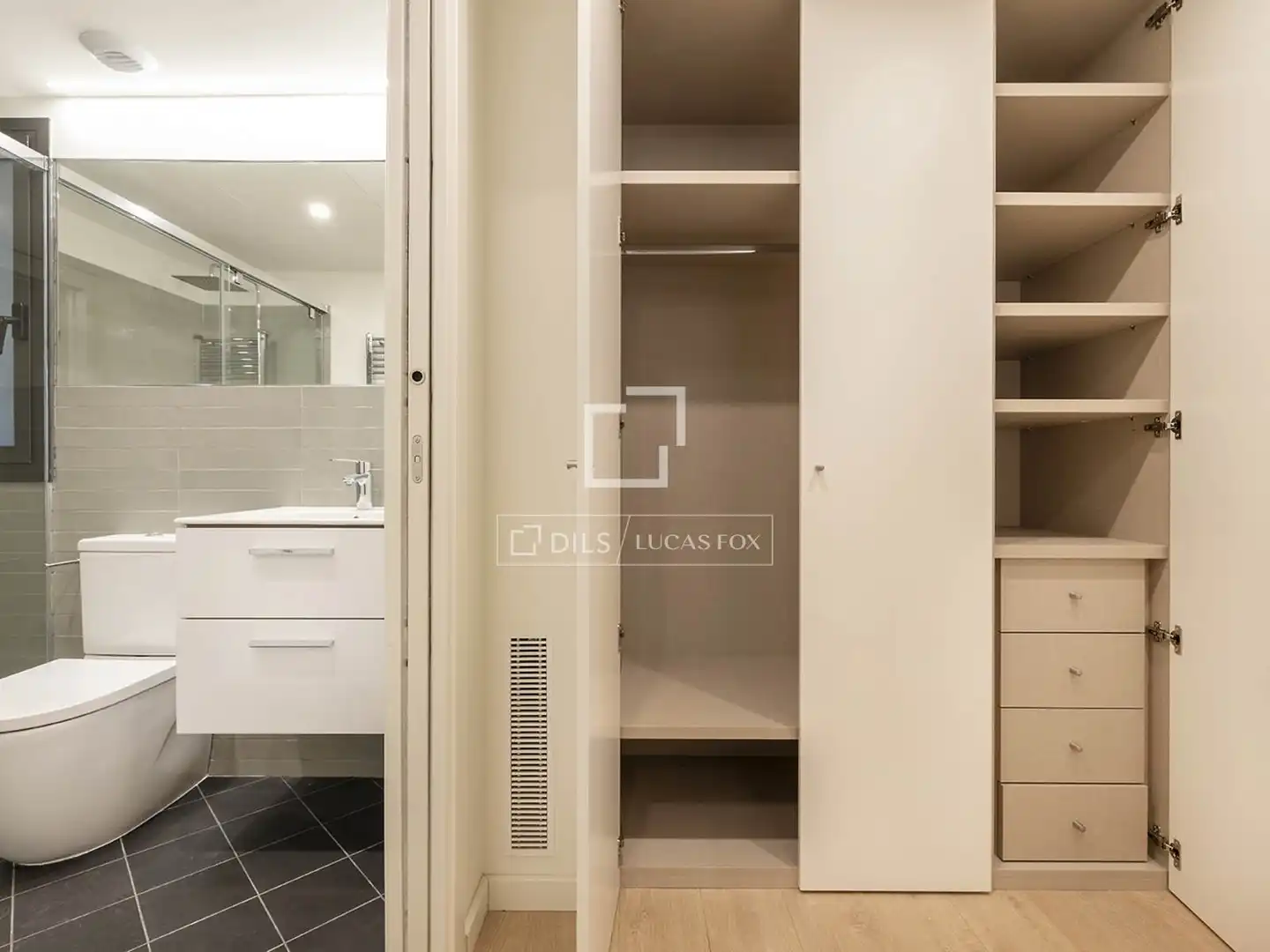 Habitación de Piso de alquiler en Barcelona con Aire acondicionado, Parquet y Terraza