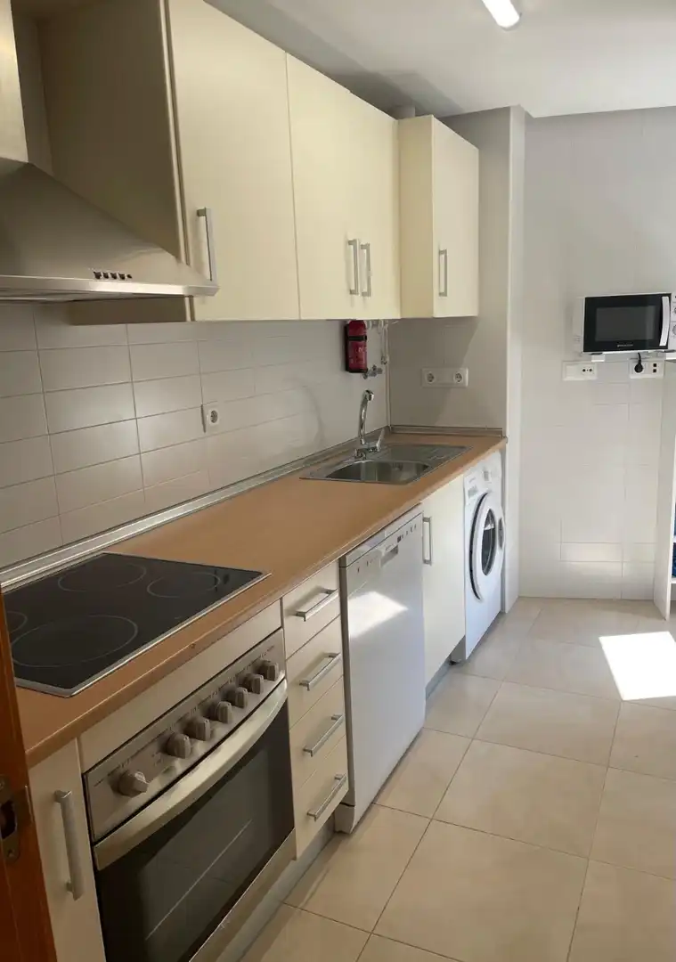 Cuina de Apartament de lloguer en Torre-Pacheco amb Aire condicionat, Piscina i Moblat
