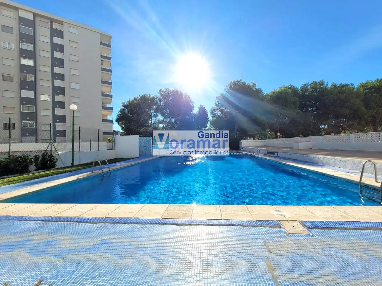 Schwimmbecken von Wohnungen zur Miete in Miramar mit Heizung, Terrasse und Möbliert