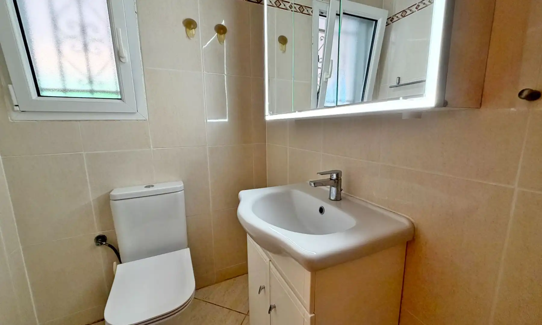 Bathroom of Houses for sale in Dénia  with Air Conditioner, Heating and Private garden