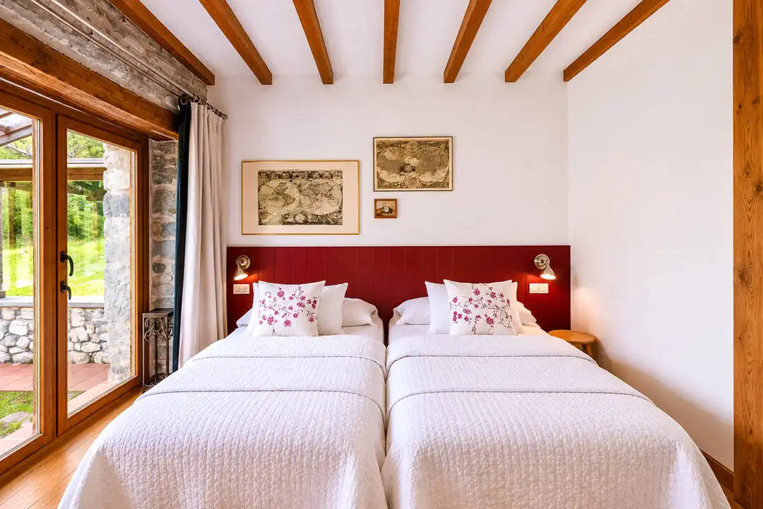 Habitación de Casa o chalet en venta en Ayala / Aiara con Aire acondicionado, Calefacción y Jardín privado