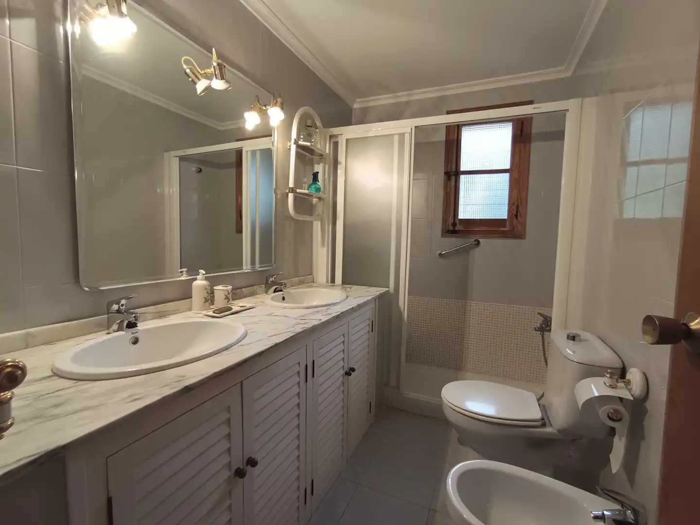 Bathroom of Houses for sale in Córdoba  with Air Conditioner and Private garden