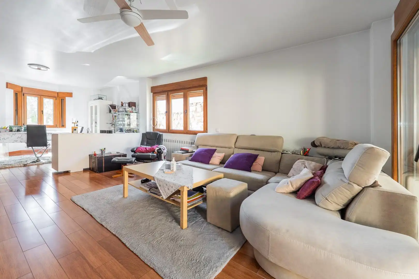 Sala de estar de Casa o chalet en venta en Cobeña con Aire acondicionado, Calefacción y Jardín privado